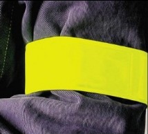 Les brassards proposés par le COSY à ses membres.